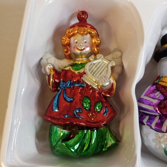 Vintage Large 7" Plastic Christmas Ornaments. - Picture 4 of 10